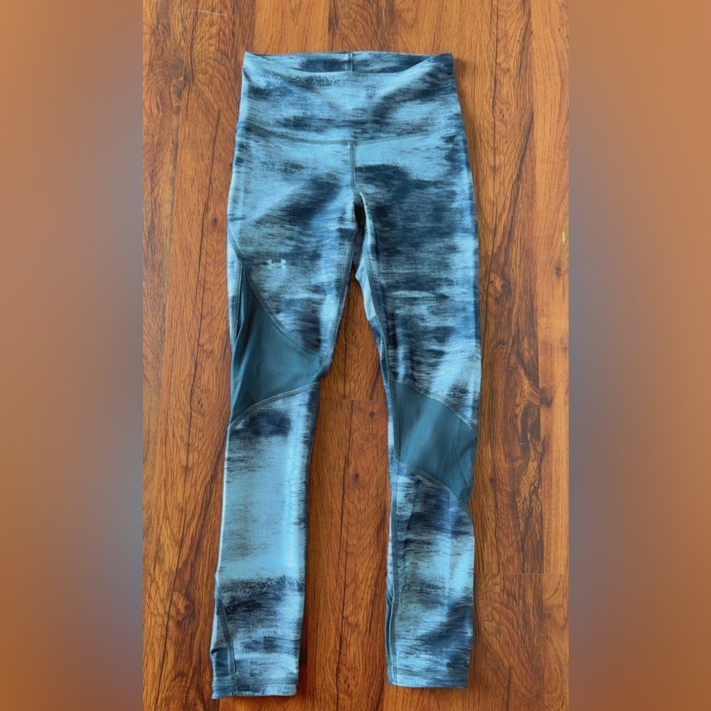 Under Armour Gray Leggings with Mesh Panels - Picture 7 of 8